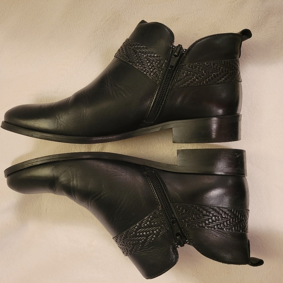 Marroqui Sanchez Blk Leather Harness Ankle Boot Sz 38 EUC - Picture 8 of 13